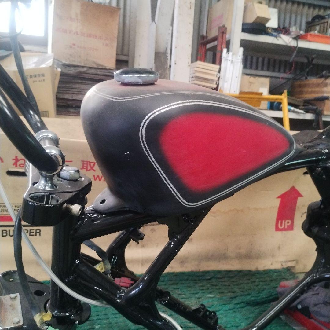 スティード400 ガレージt＆f製 FRPスポーツスタータイプタンク。