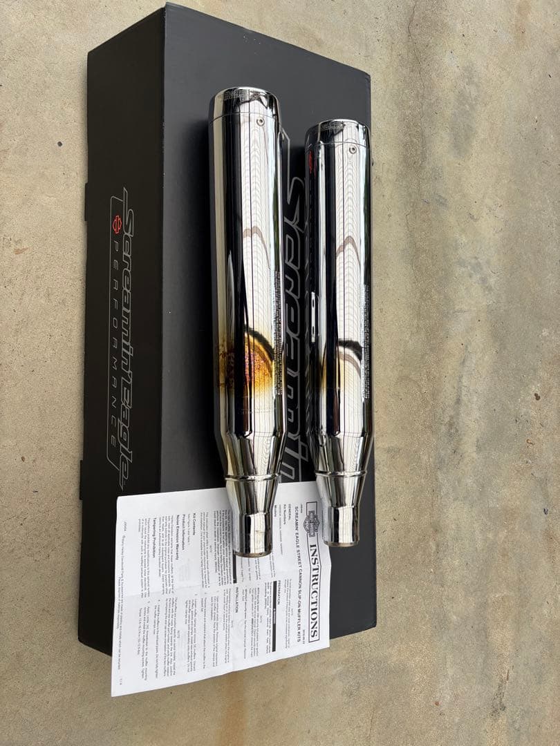 2018年式以降　ハーレー　Ｍ８ソフテイル用スクリーミンイーグルマフラー