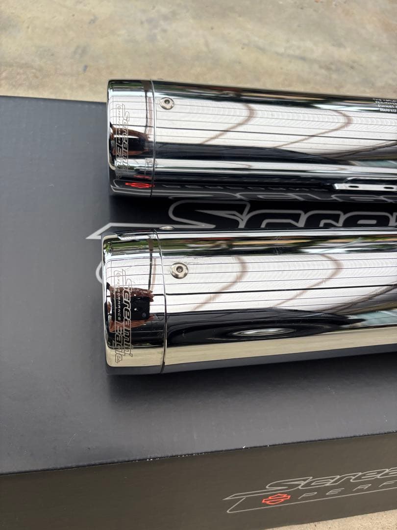 2018年式以降　ハーレー　Ｍ８ソフテイル用スクリーミンイーグルマフラー