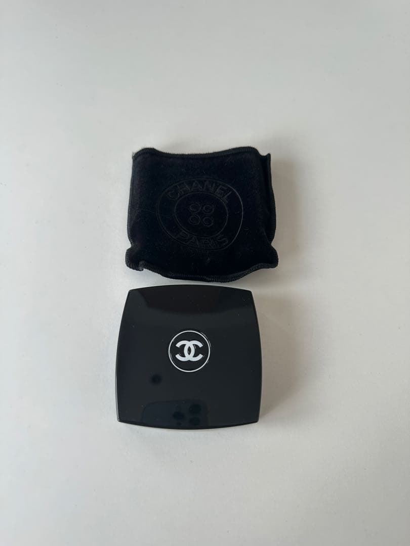 CHANEL レキャトルオンブルブトン229