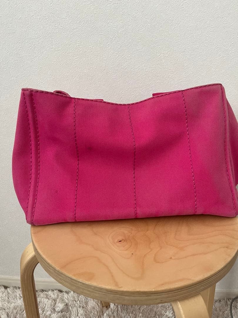 PRADA ピンク カナパ