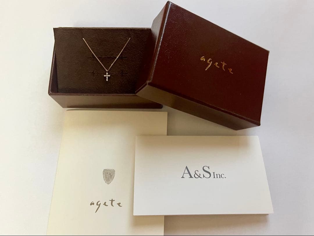 超美品 アガット agete K18 クロスダイヤネックレス