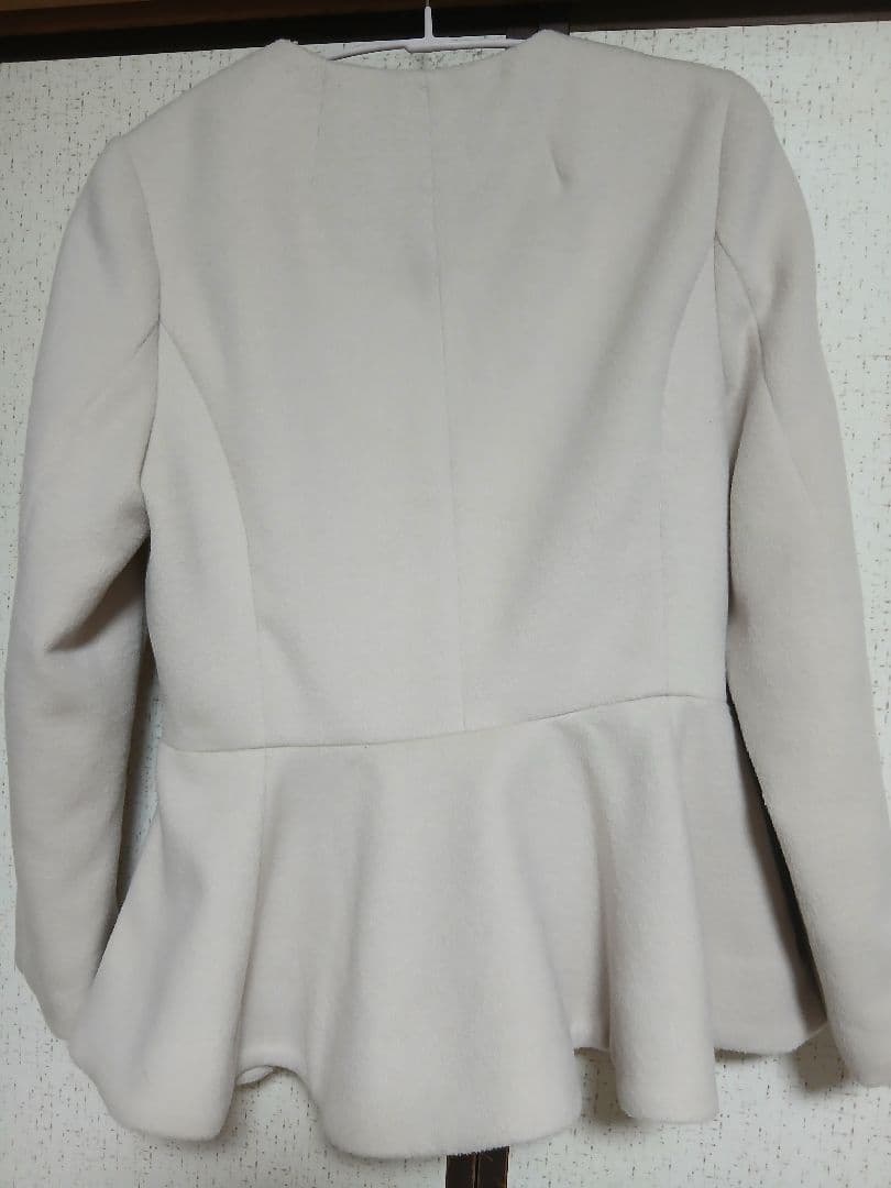 JENNE ホワイト ペプラム コート Sサイズ