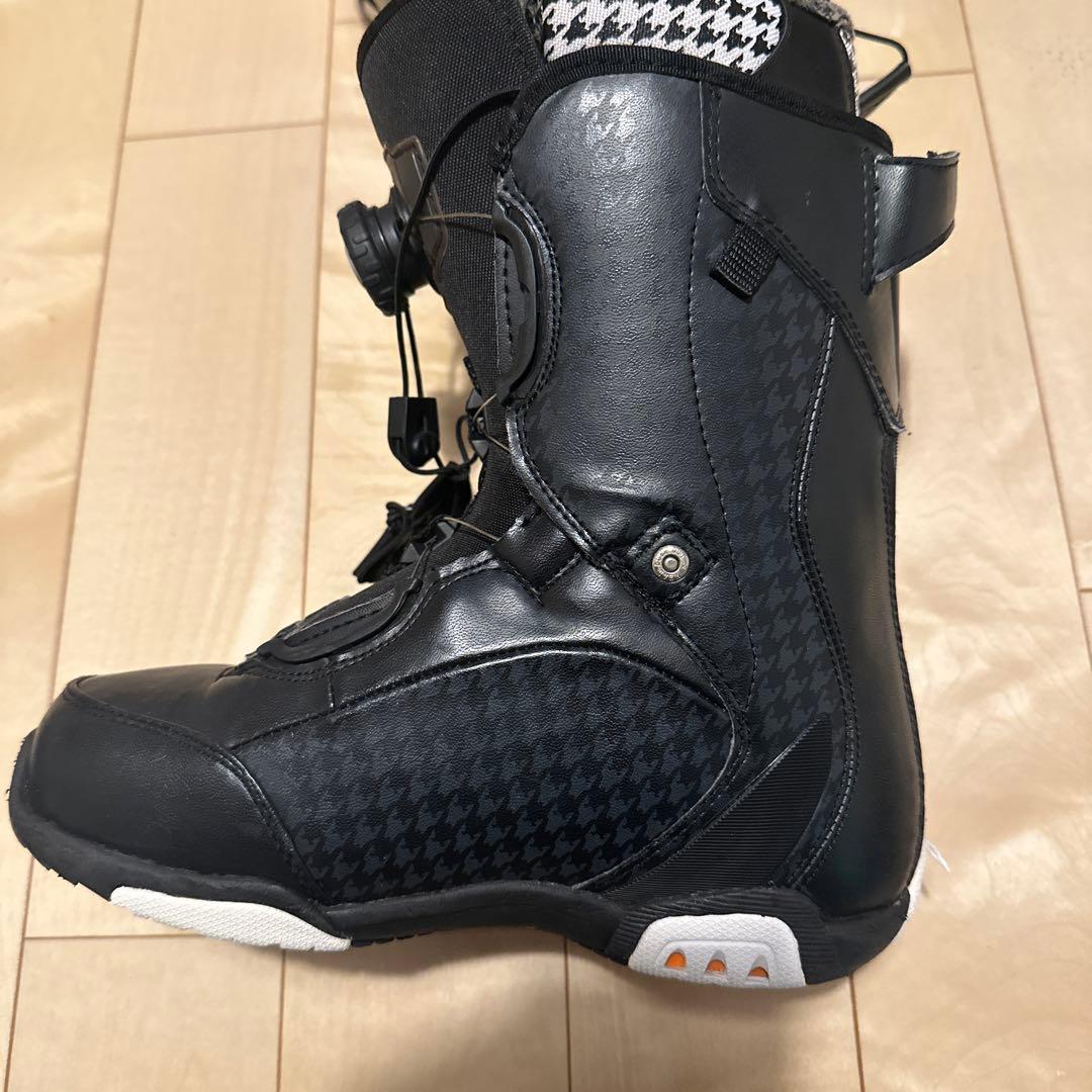 美品　HEAD ダイヤル式　スノーボードブーツ(女性用) 黒