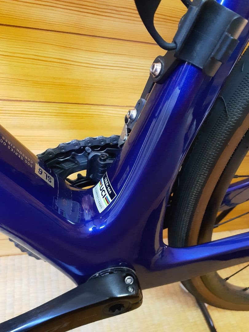 TREK　ドマーネSL6