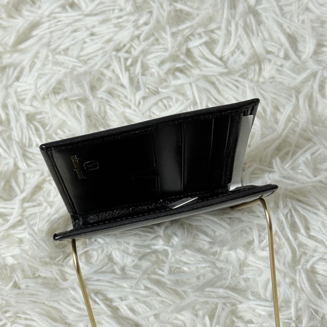 ⭐️新品未使用⭐️ Valentino Garavani 二つ折り財布　札入れ　黒
