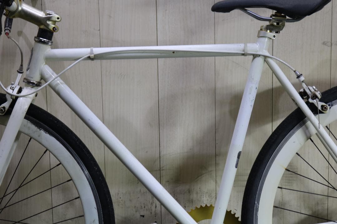 HIGH VOLTAGE 700C 530mmシングルスピード(固定＋FREE）