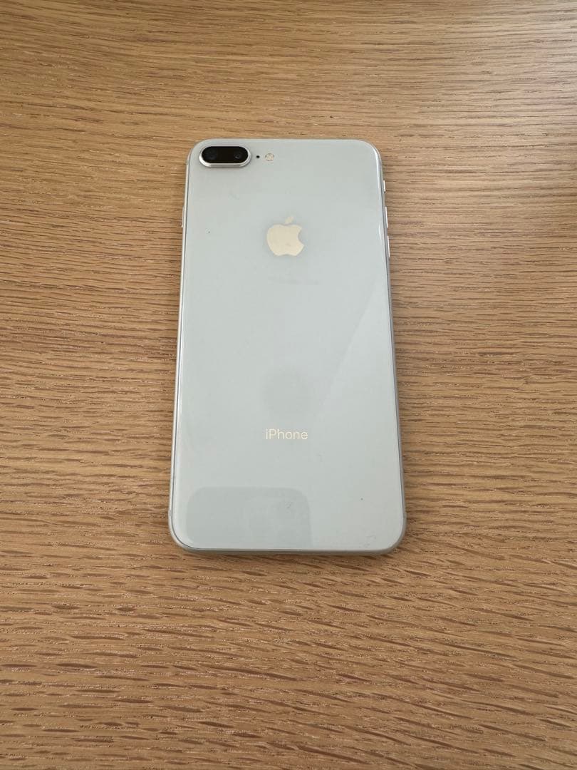 【訳あり】iPhone 8 Plus 64GB SIMフリー