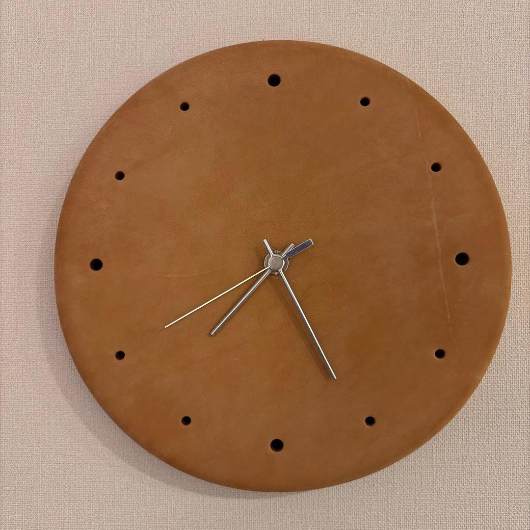 エンダースキーマ　FRAMA レザー製丸型時計