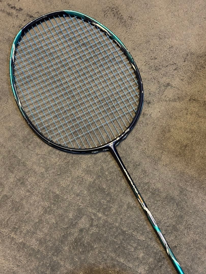 ラケット YONEX NANOFLARE700 4UG5
