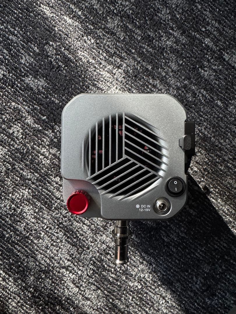 Amaran 60x S 65Wライト