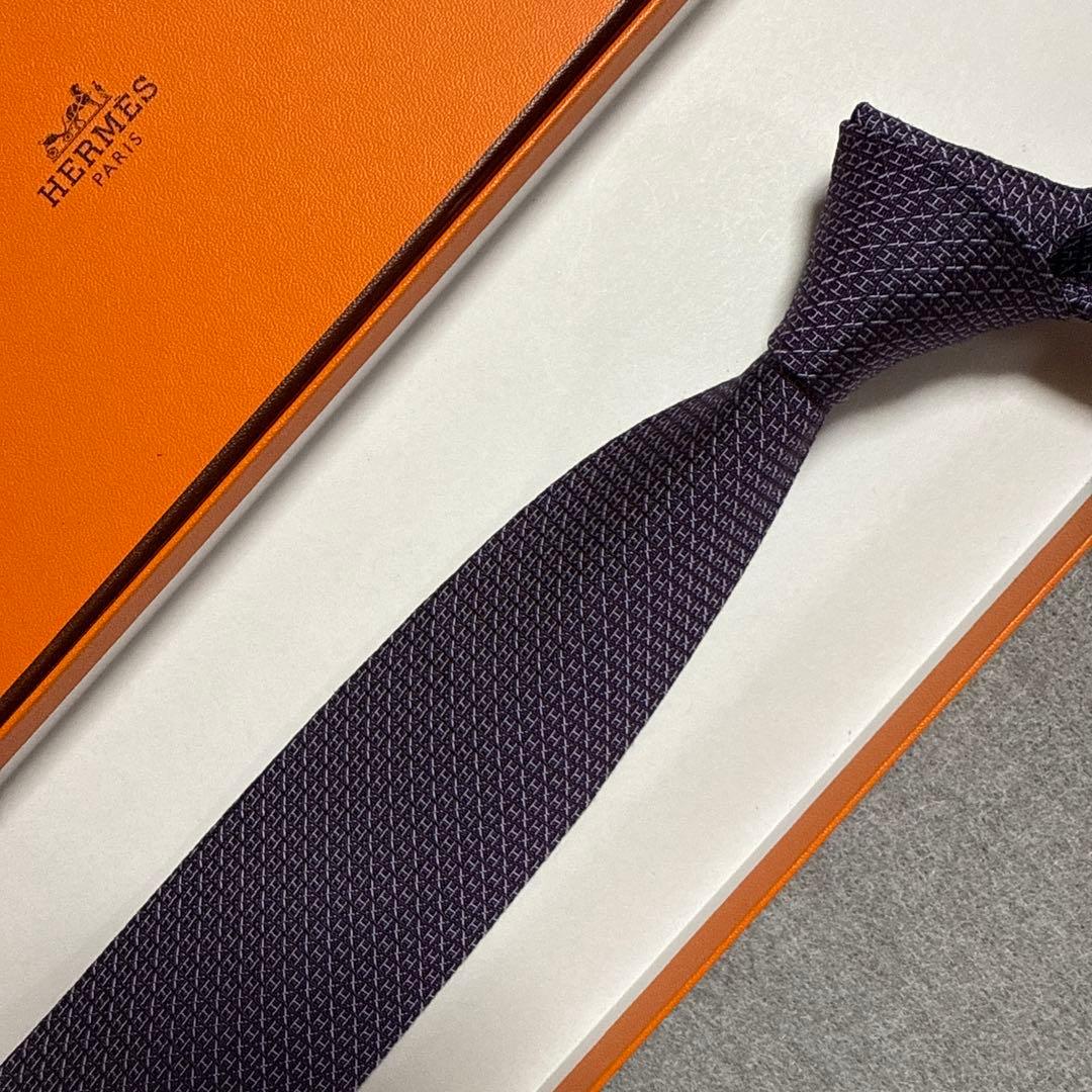 エルメス　ネクタイ　紫色　H柄 シルクジャガード