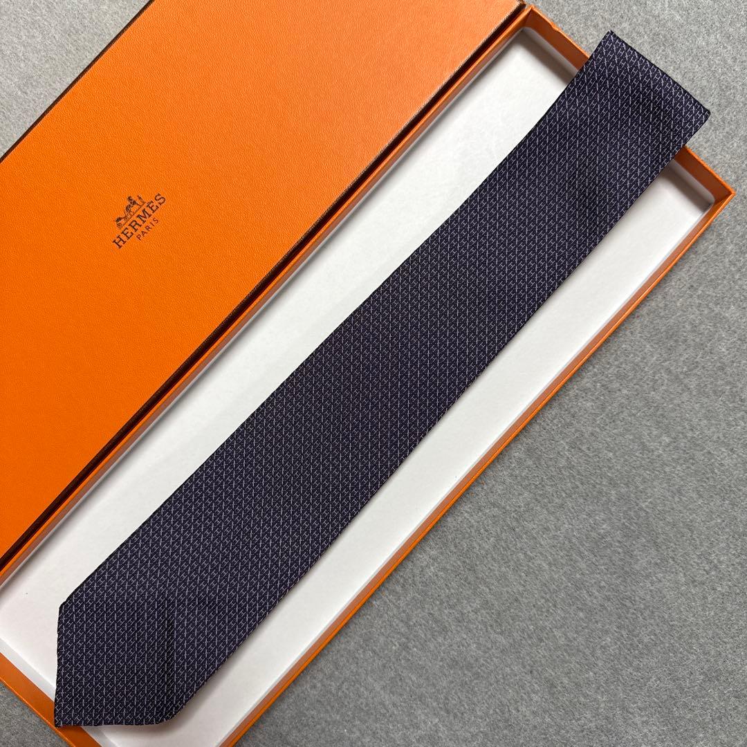 エルメス　ネクタイ　紫色　H柄 シルクジャガード