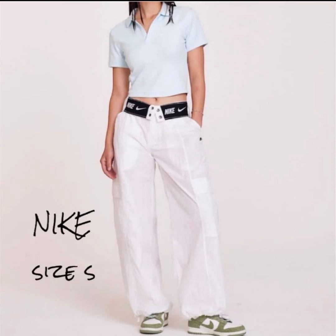 【新品未使用品】ウィメンズ NIKE ハイウエスト ウーブン カーゴパンツ S