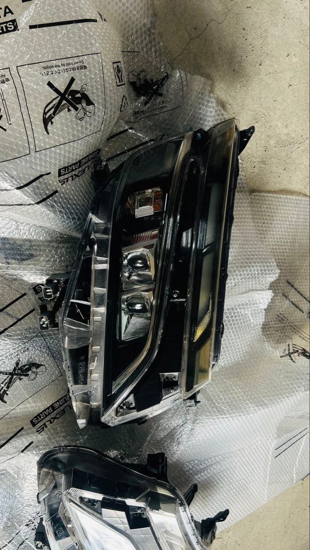 80ヴォクシー ZS ヘッドライト左右