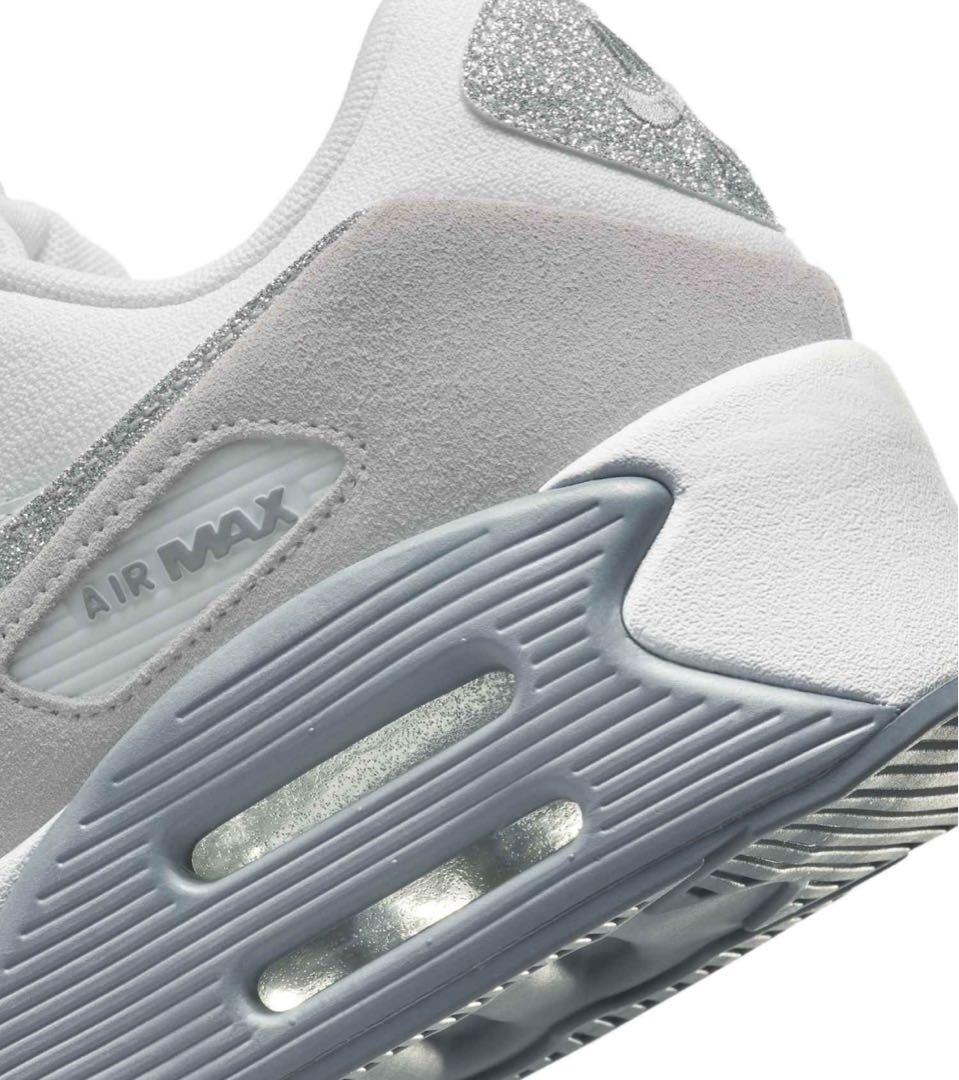 専用出品／　　　／新品NIKE エアマックス90 LV8 24