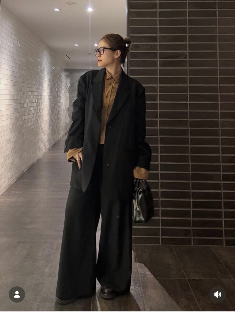 カレンソロジー　ウールギャバビッグジャケット　　ブラック