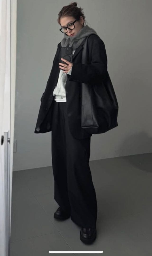 カレンソロジー　ウールギャバビッグジャケット　　ブラック