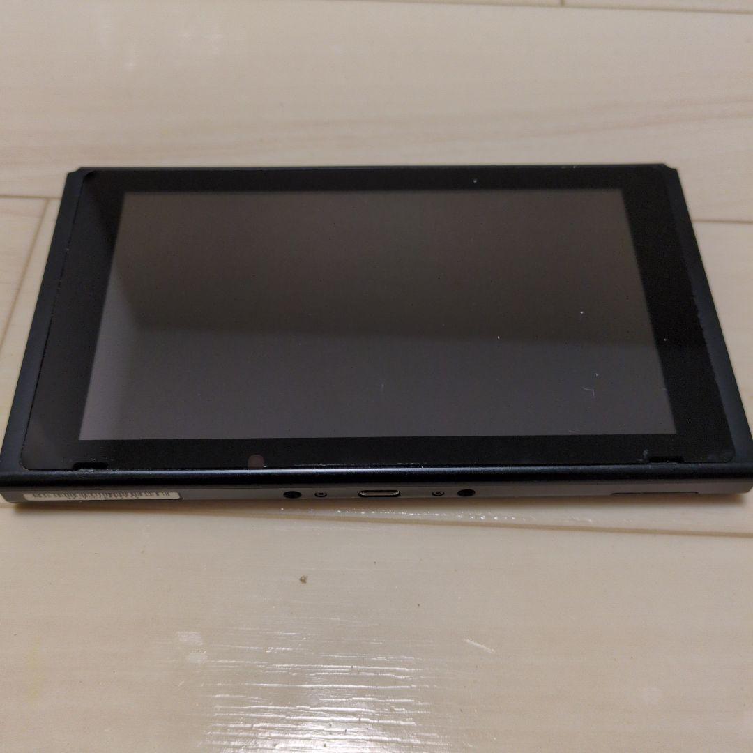 ニンテンドースイッチ　本体のみ　Nintendo　Switch