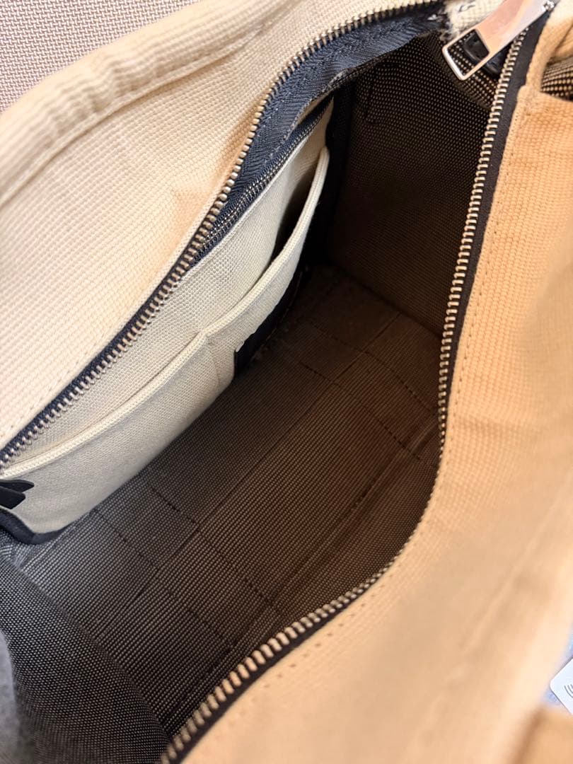 マークジェイコブ　トートバック