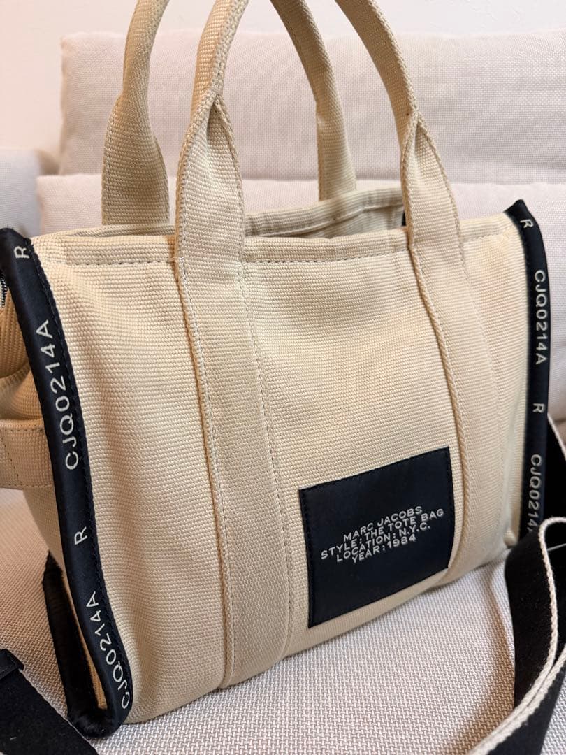 マークジェイコブ　トートバック
