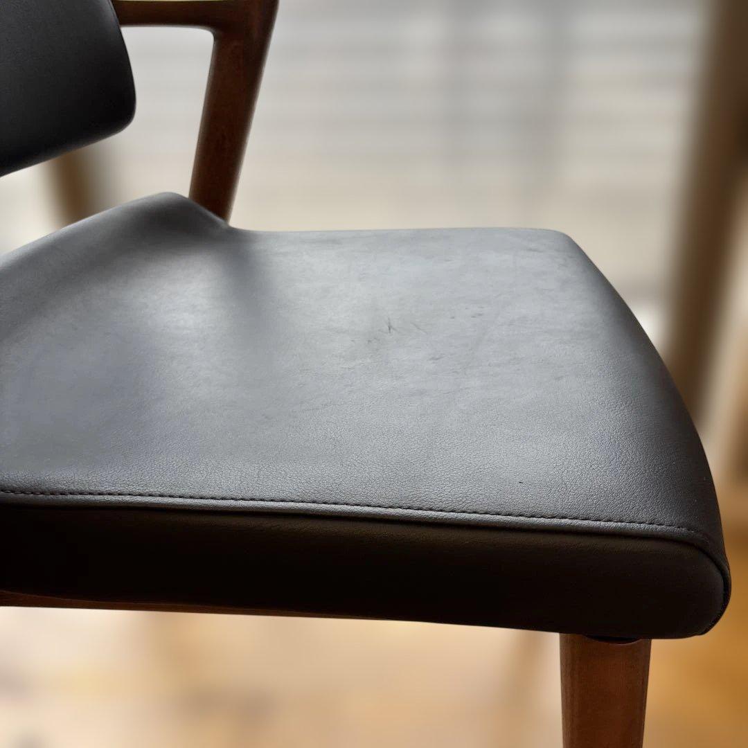 DLR　④飛騨産業　セミアームチェア　ブラック