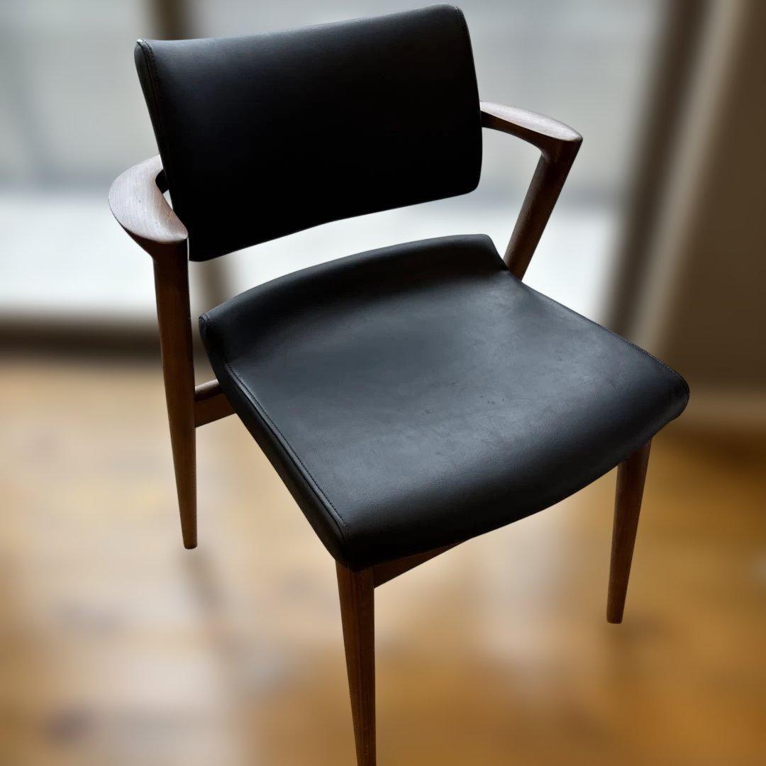 DLR　④飛騨産業　セミアームチェア　ブラック