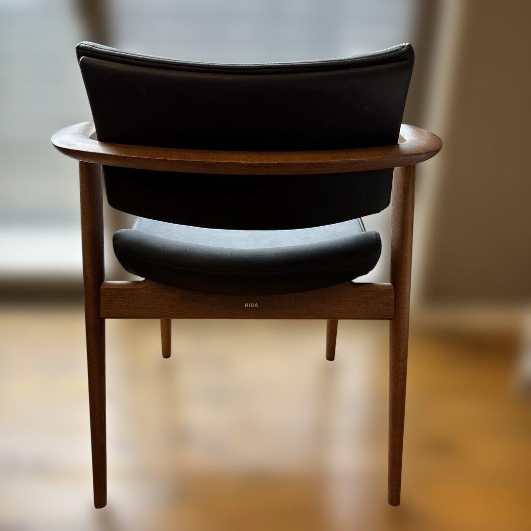 DLR　④飛騨産業　セミアームチェア　ブラック