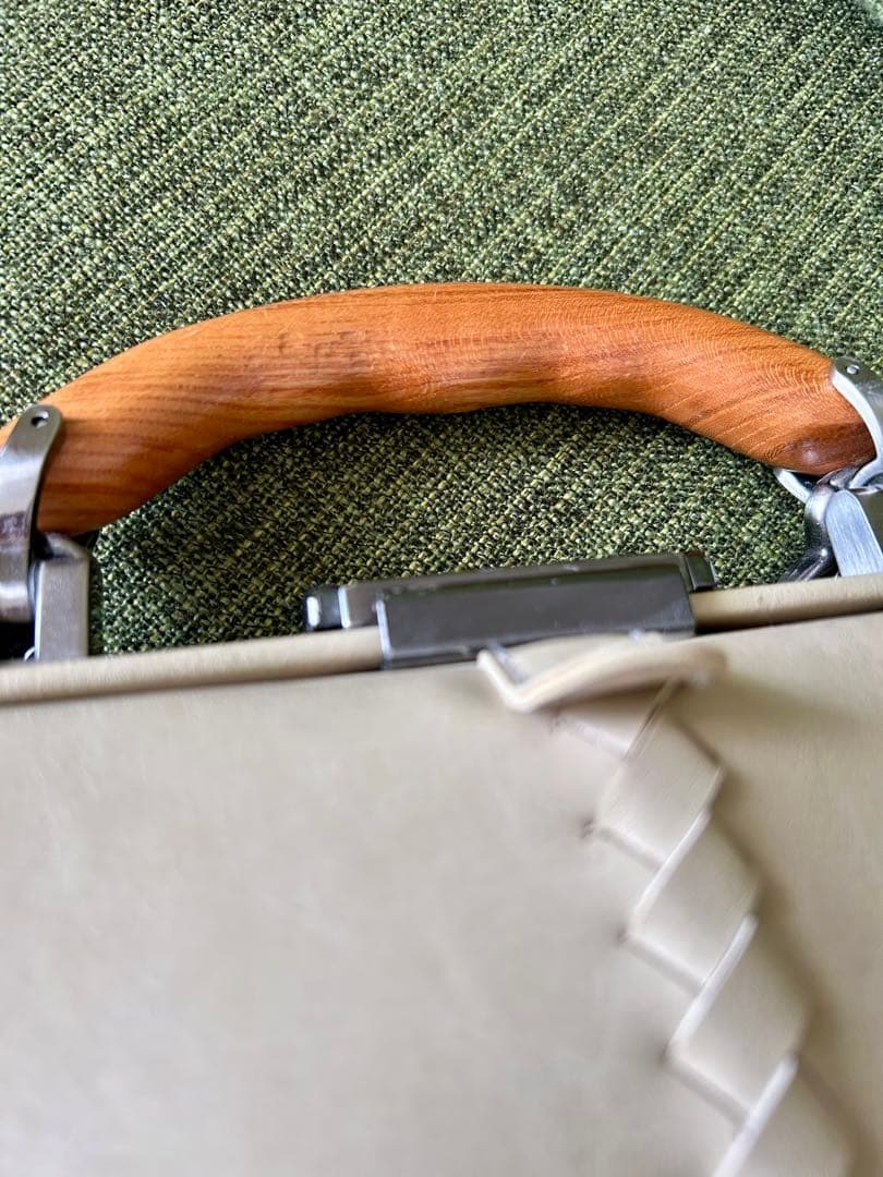 レア色　YOUTA 豊岡鞄 ダレス　木手　縦型L ライトベージュ　男女兼用