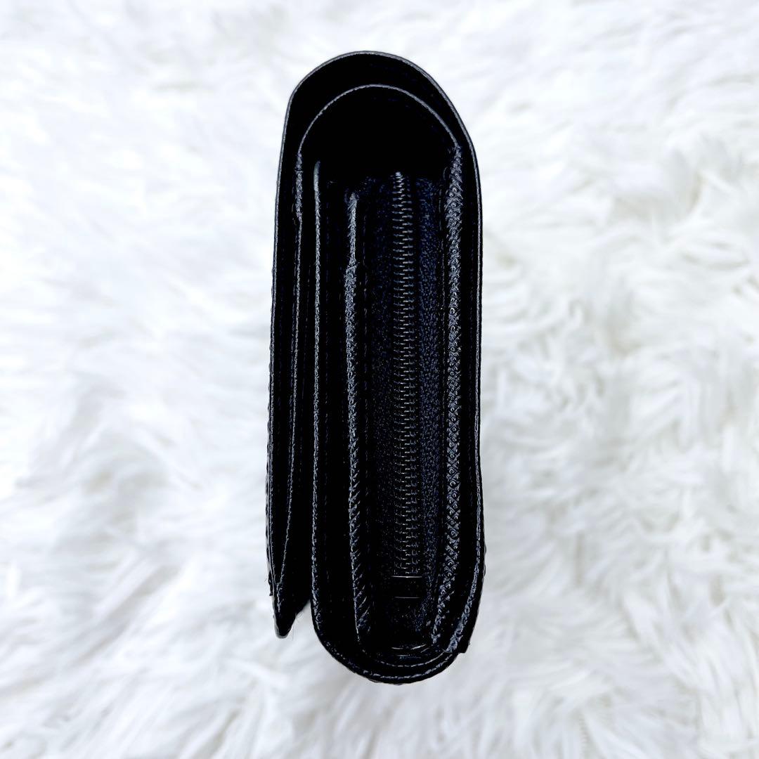 極美品✨ BURBERRY バーバリー チェック柄 型押し 二つ折り 財布