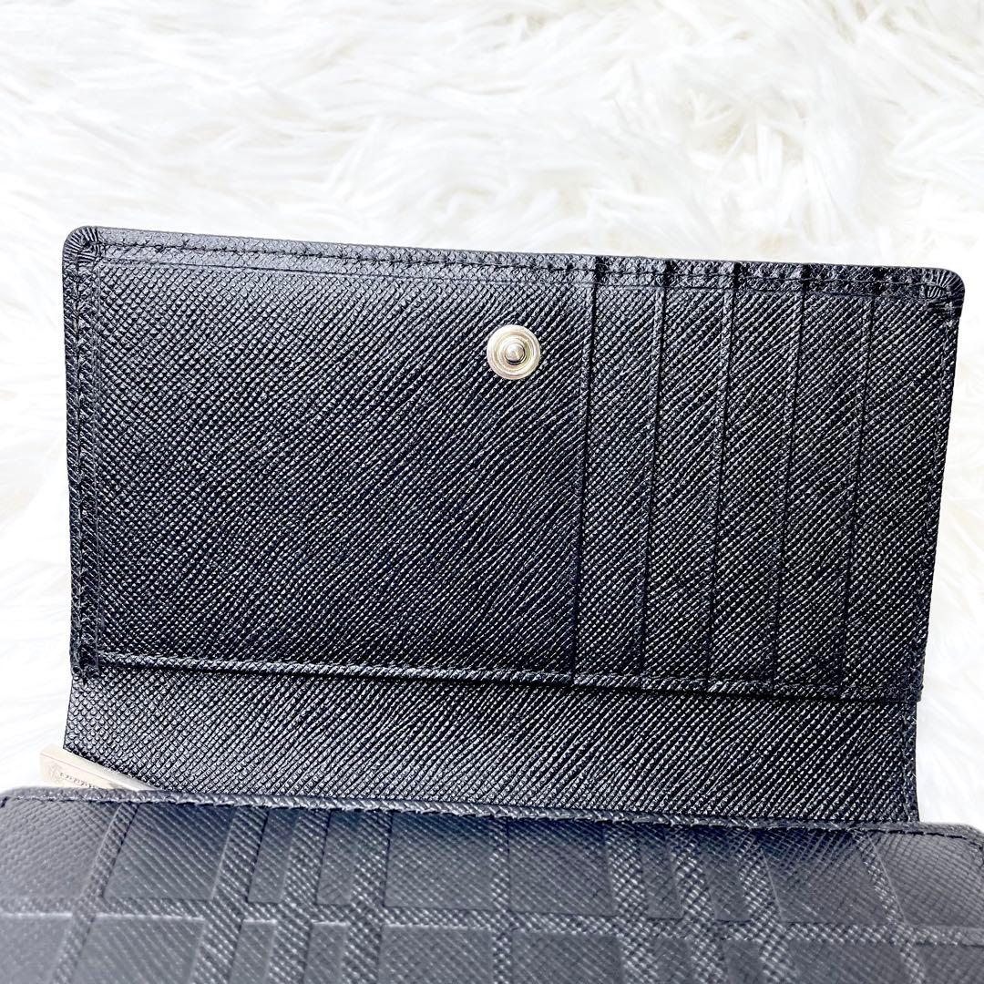 極美品✨ BURBERRY バーバリー チェック柄 型押し 二つ折り 財布