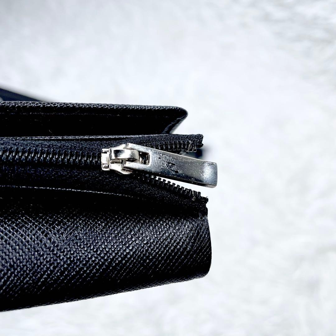 極美品✨ BURBERRY バーバリー チェック柄 型押し 二つ折り 財布