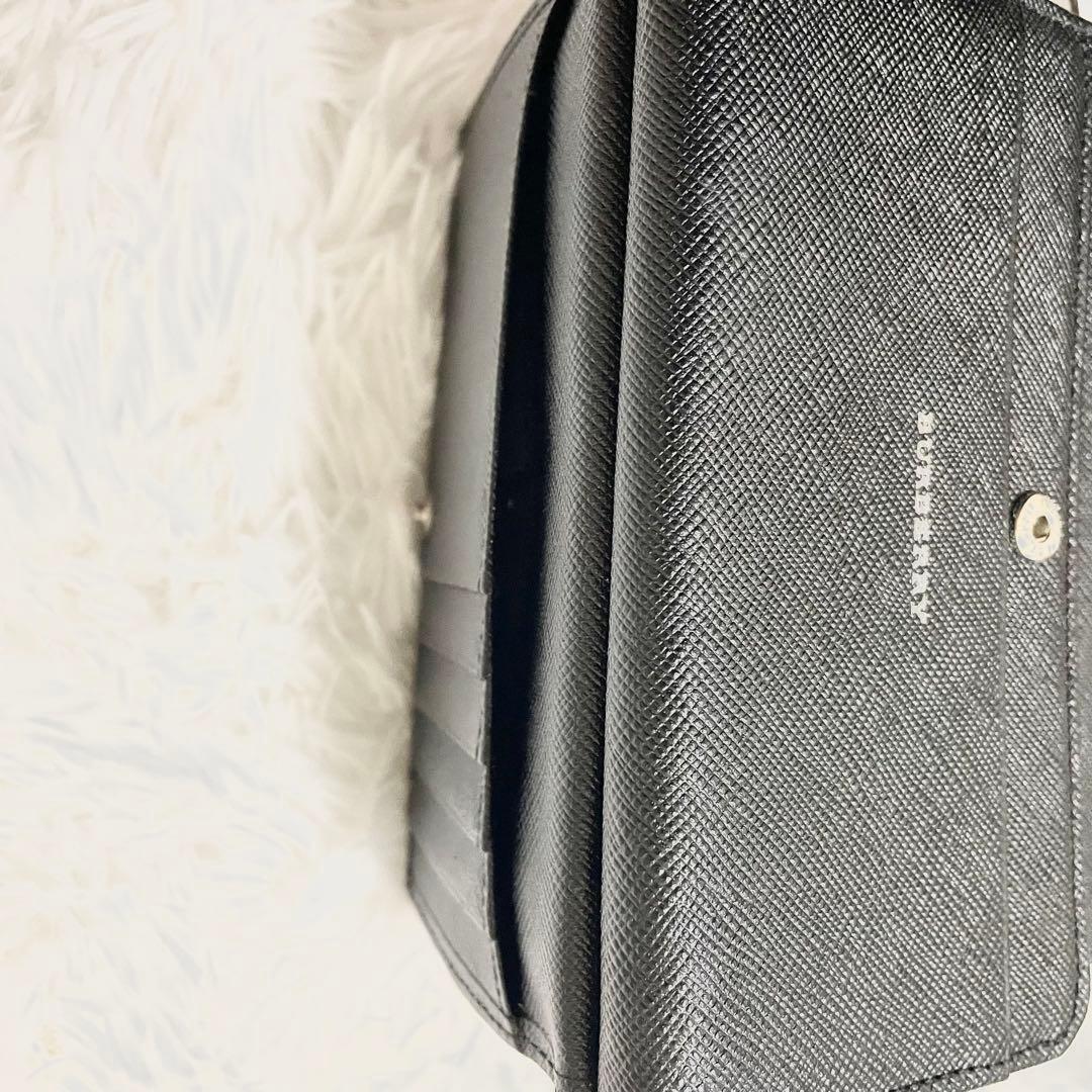 極美品✨ BURBERRY バーバリー チェック柄 型押し 二つ折り 財布