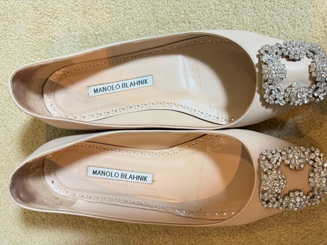 こ*ろ様 マノロブラニク　ハンギシ　フラットシューズ　レザー　ピンクベージュ