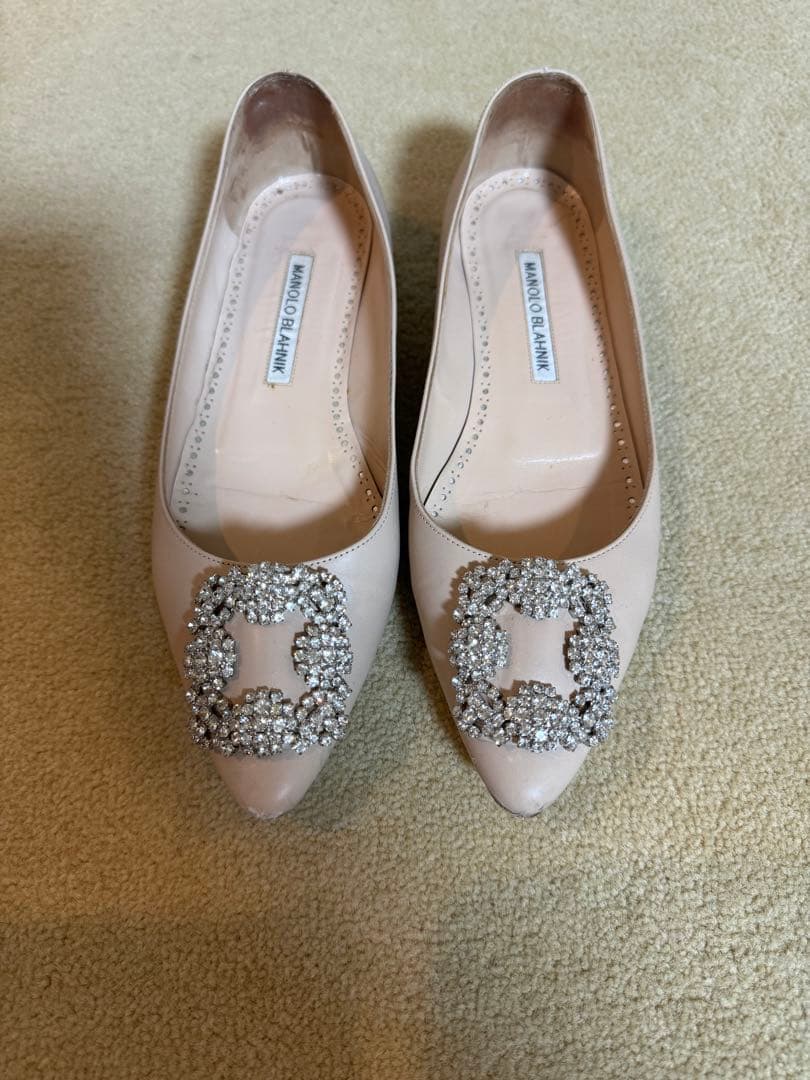 こ*ろ様 マノロブラニク　ハンギシ　フラットシューズ　レザー　ピンクベージュ