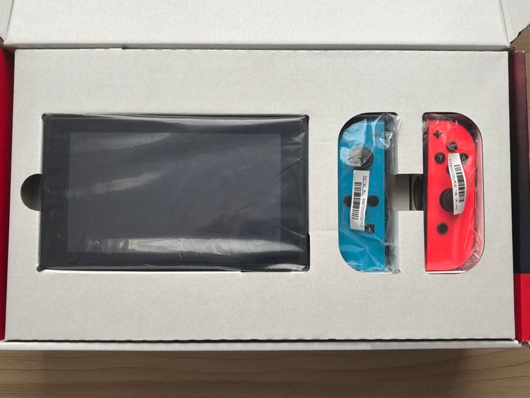 Nintendo Switch 本体 青/赤 Joy-Con 付属品付き