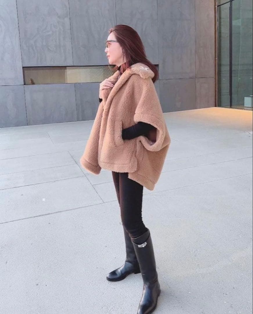 ベアポンチョ　アルパカ素材 テディベアケープ　MaxMara好きな方