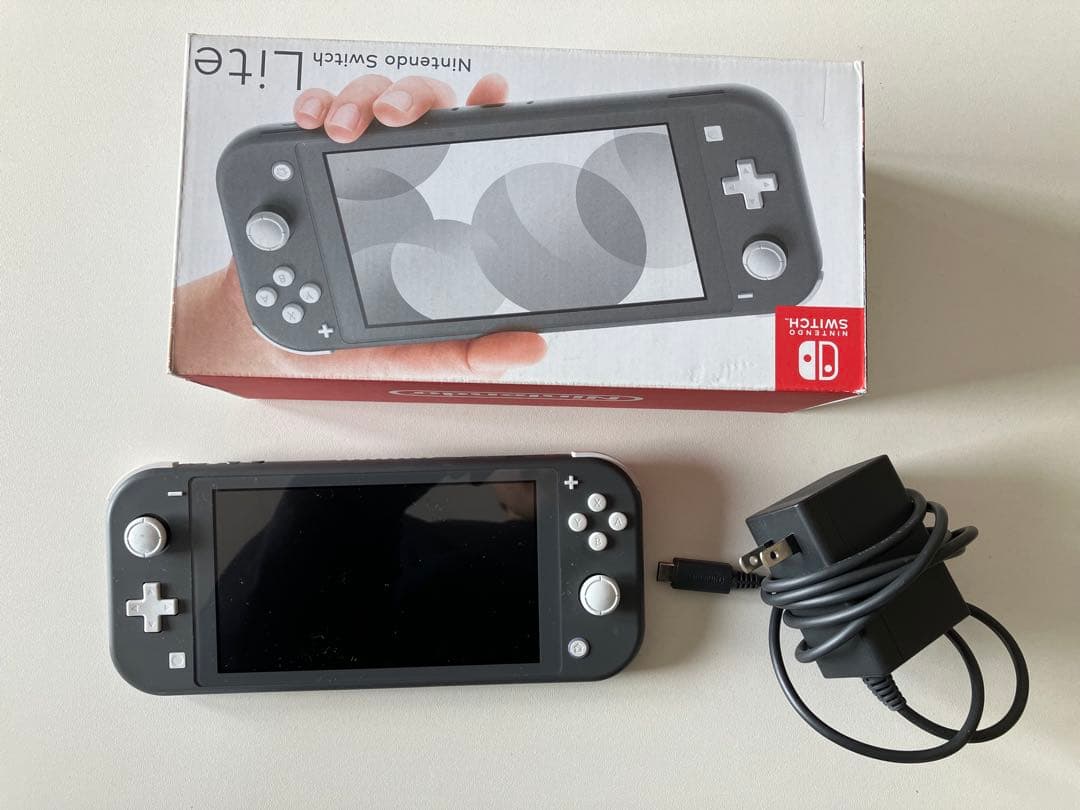 Nintendo Switch ライト　グレー　本体　充電器　lite