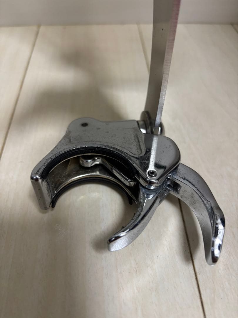 ハーレー　883 ウィンドウシールド　風防　クイックリリース