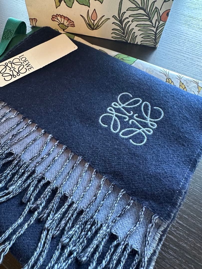 LOEWEロエベ　ウール＆カシミアマフラー