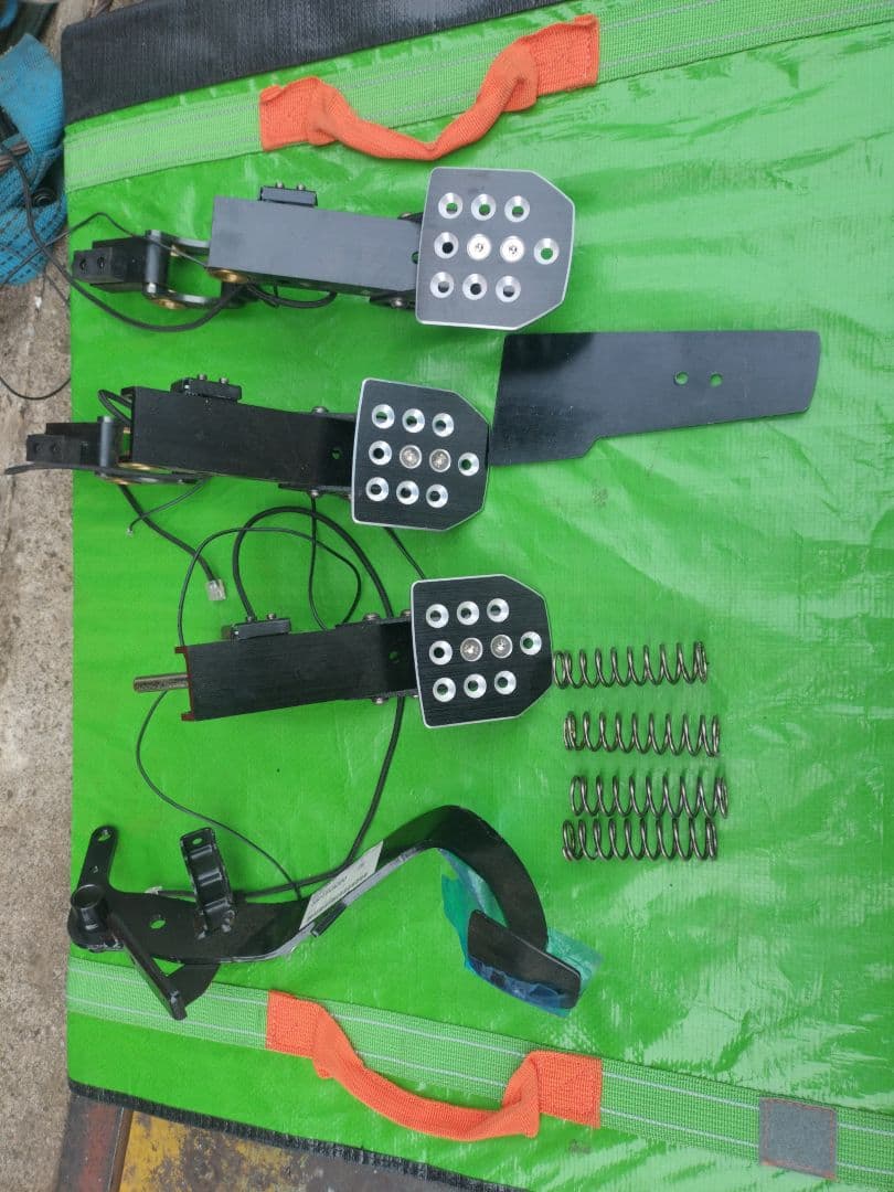 【未使用ペダル付】Simagic風VR＋ハンドル＋3ペダルセット