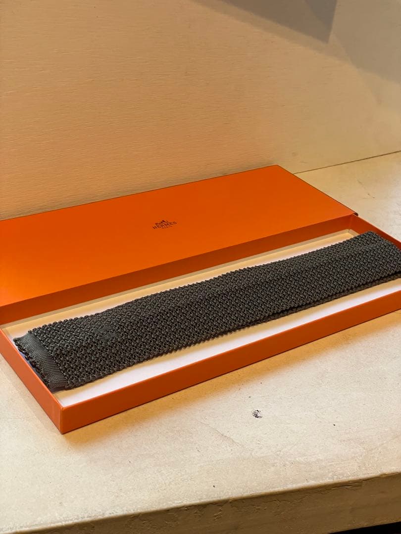 【新品未使用】HERMES グレー ニットボウタイ 成人式向け