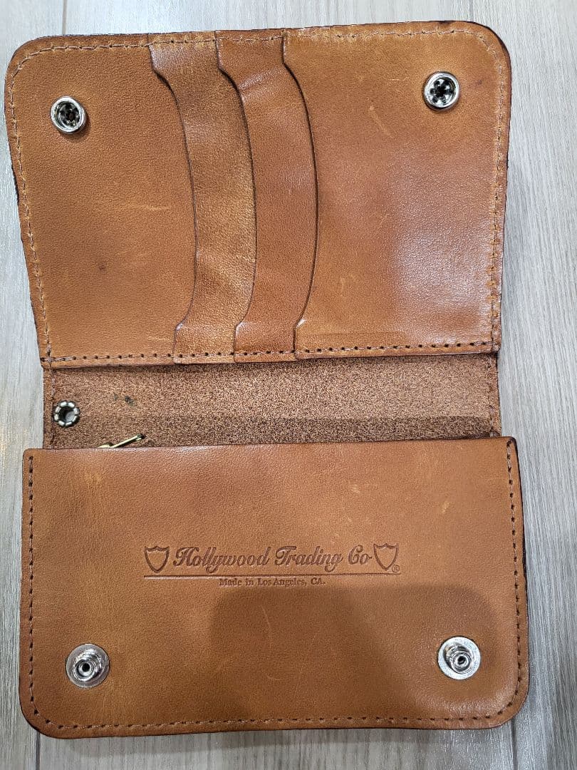 HTC 装飾付きウォレット