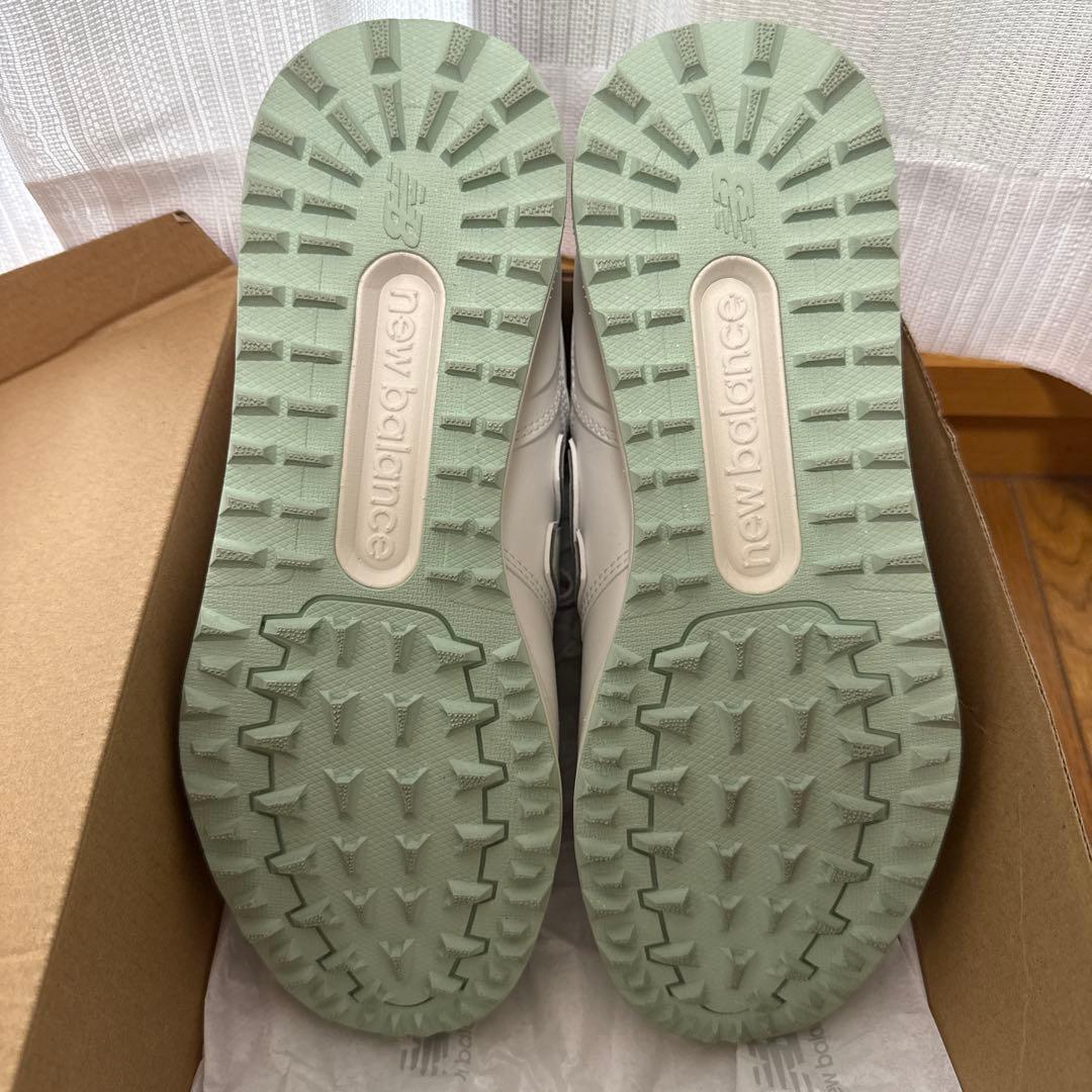 ニューバランスレディースゴルフシューズ23.5センチ