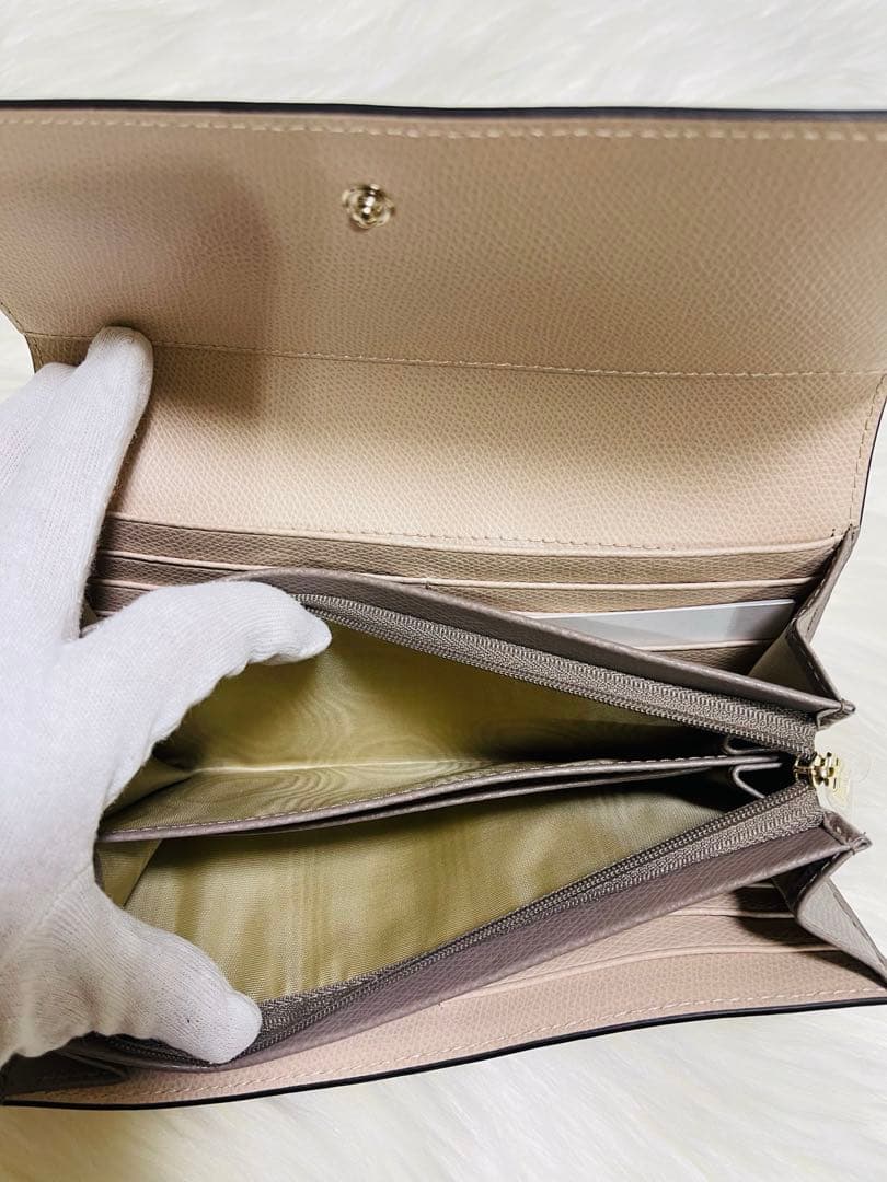 ベビードナさん専用 FURLA 長財布 カメリア コンチネンタルウオレット