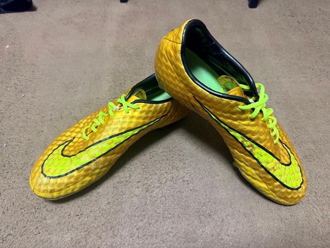 ナイキ ハイパーヴェノム