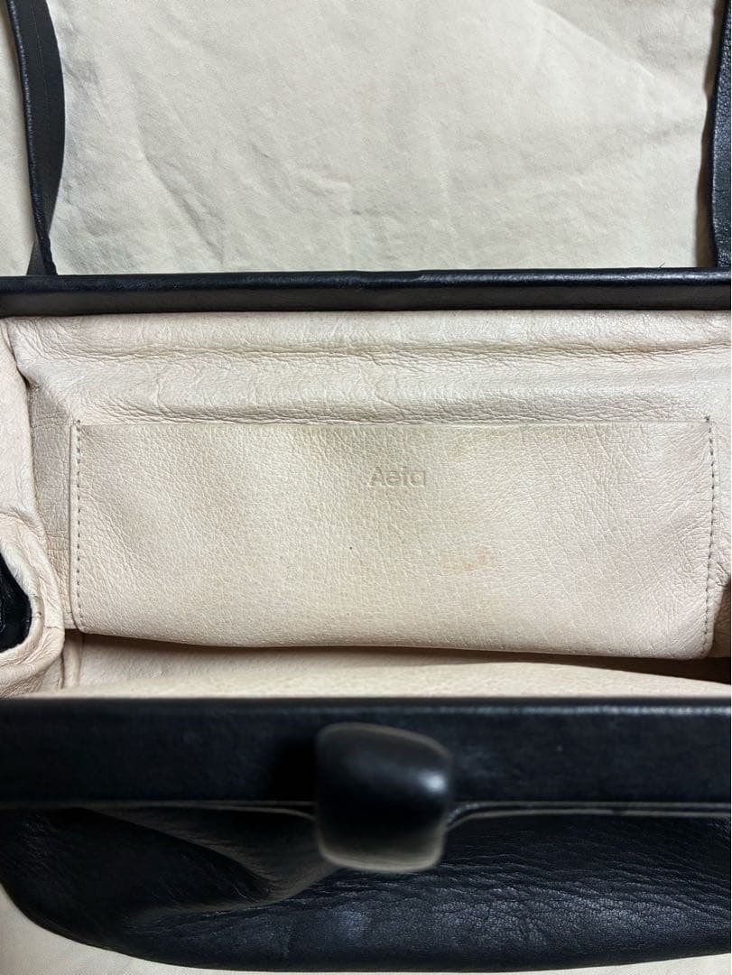 Aeta ディアレザー　ブラックショルダーバッグ　M