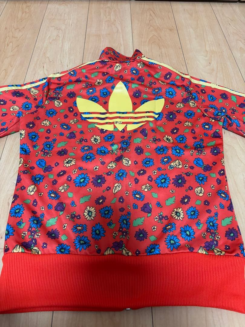 adidas フラワープリント ジャージ S 映画「かくかくしかじか」
