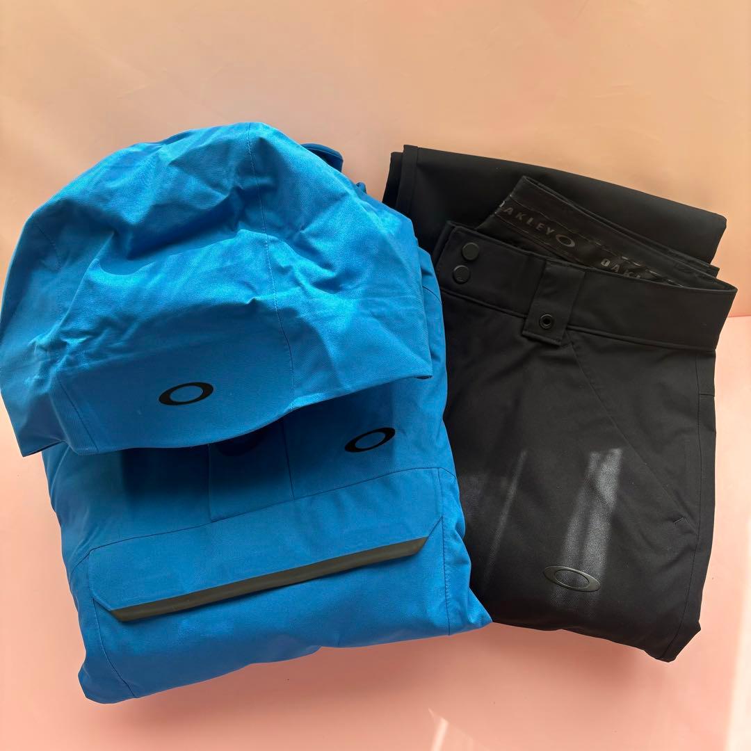 OAKLEY スノーウェア 上下