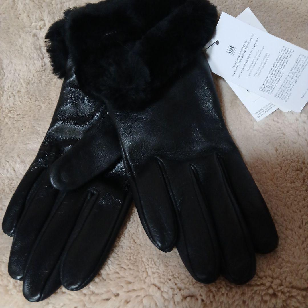 新品　UGG シープスキン手袋 ブラック Mサイズ